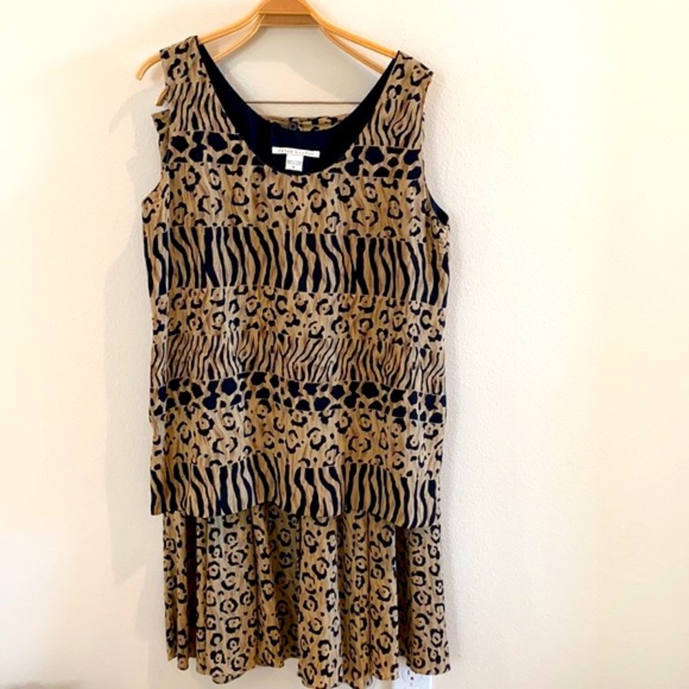 Silk Animal-Print A-Line Maxi Skirt / Tank Top   Pair by Peter Nygard - EUC
